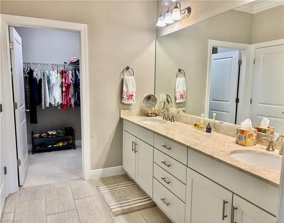 15148 Palmer Lake CIR # 202, NAPLES FL 34109-11