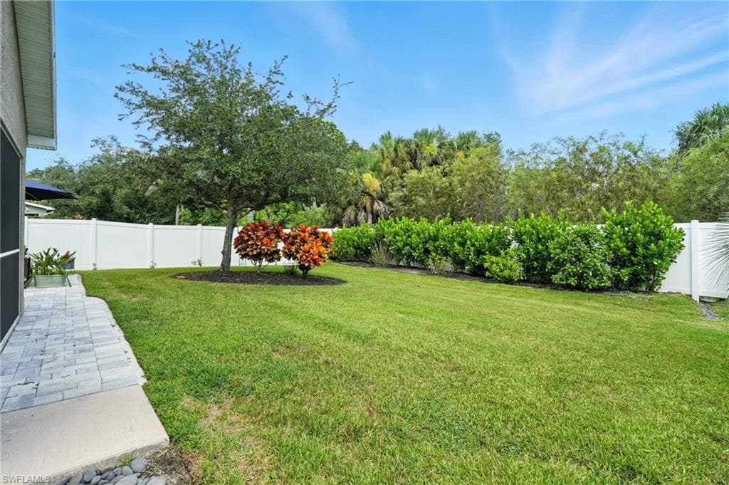9740 Gladiolus Bulb LOOP, FORT MYERS FL 33908-2