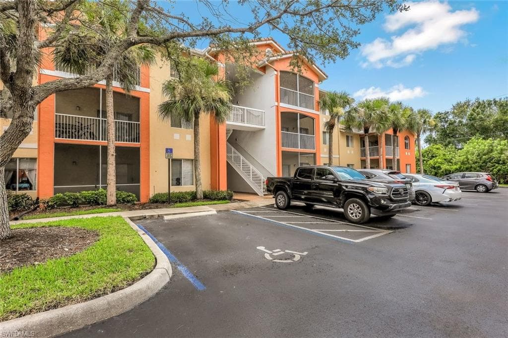 6300 Aragon WAY # 105, FORT MYERS FL 33966-7