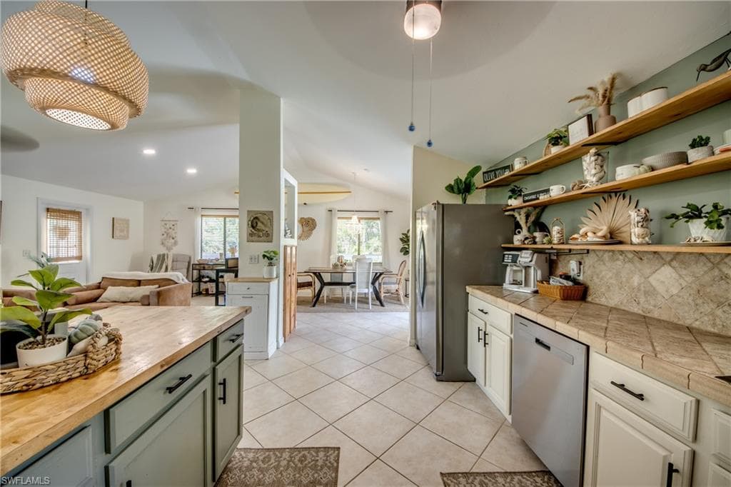 10600 Habitat TRL, BOKEELIA FL 33922-2