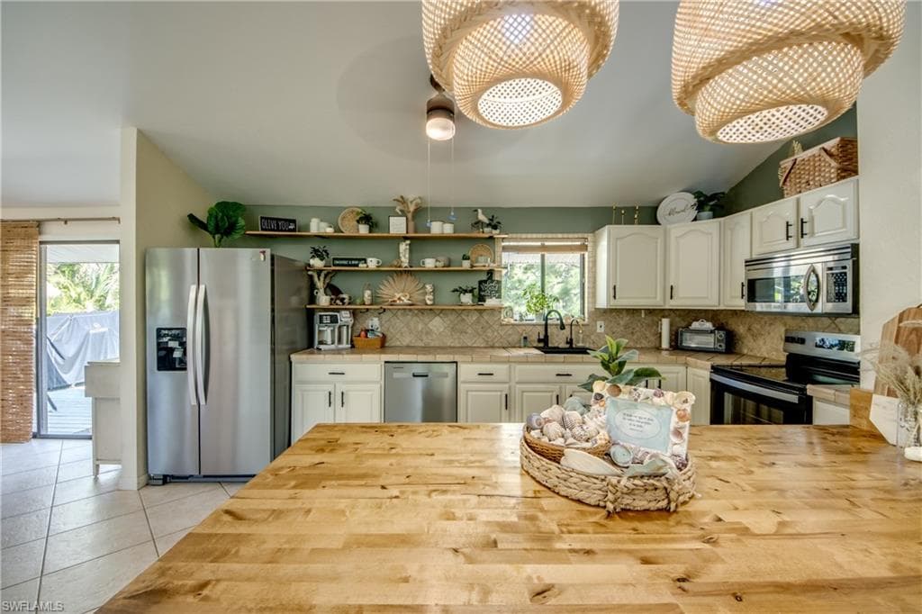 10600 Habitat TRL, BOKEELIA FL 33922-3