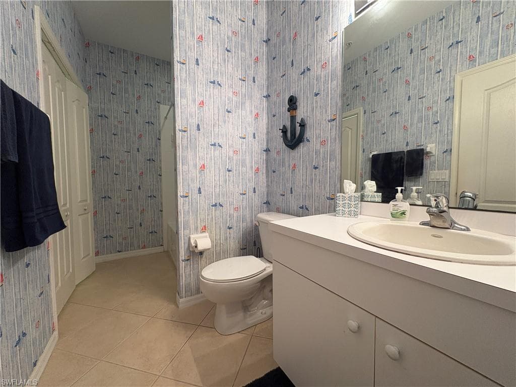 2720 Cypress Trace CIR # 2933, NAPLES FL 34119-16