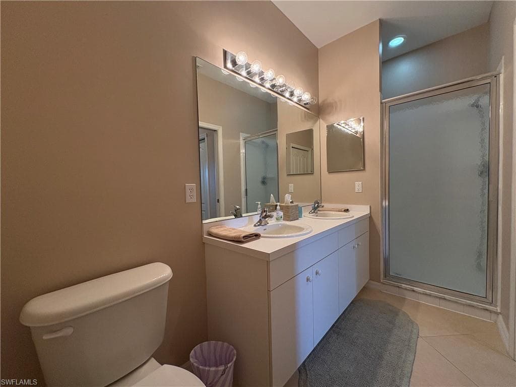2720 Cypress Trace CIR # 2933, NAPLES FL 34119-13