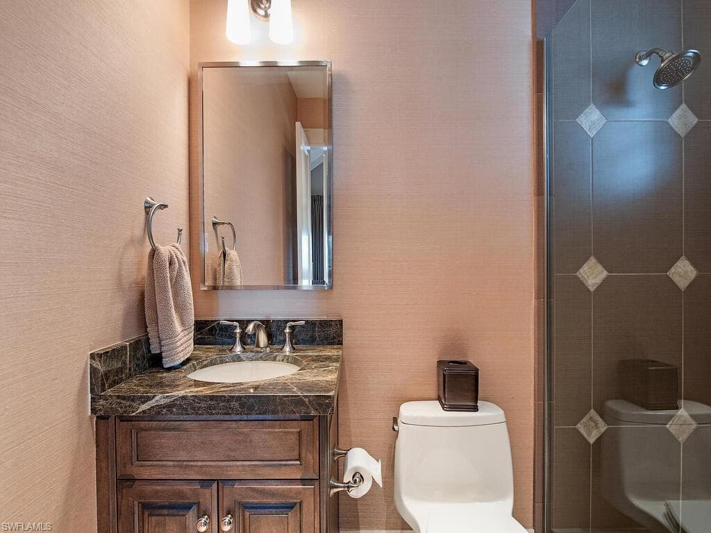 1482 2nd AVE S, NAPLES FL 34102-13