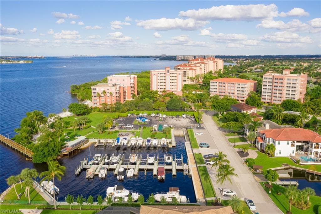 5445 Peppertree DR # 9, FORT MYERS FL 33908-24