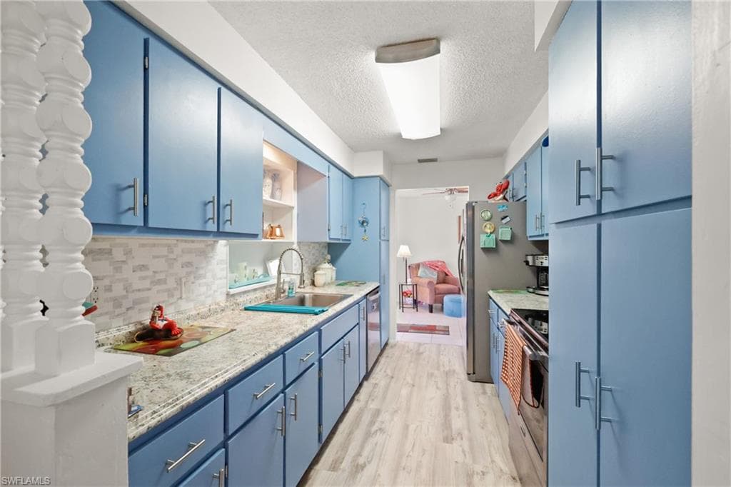 4517 Vinsetta AVE, NORTH FORT MYERS FL 33903-4