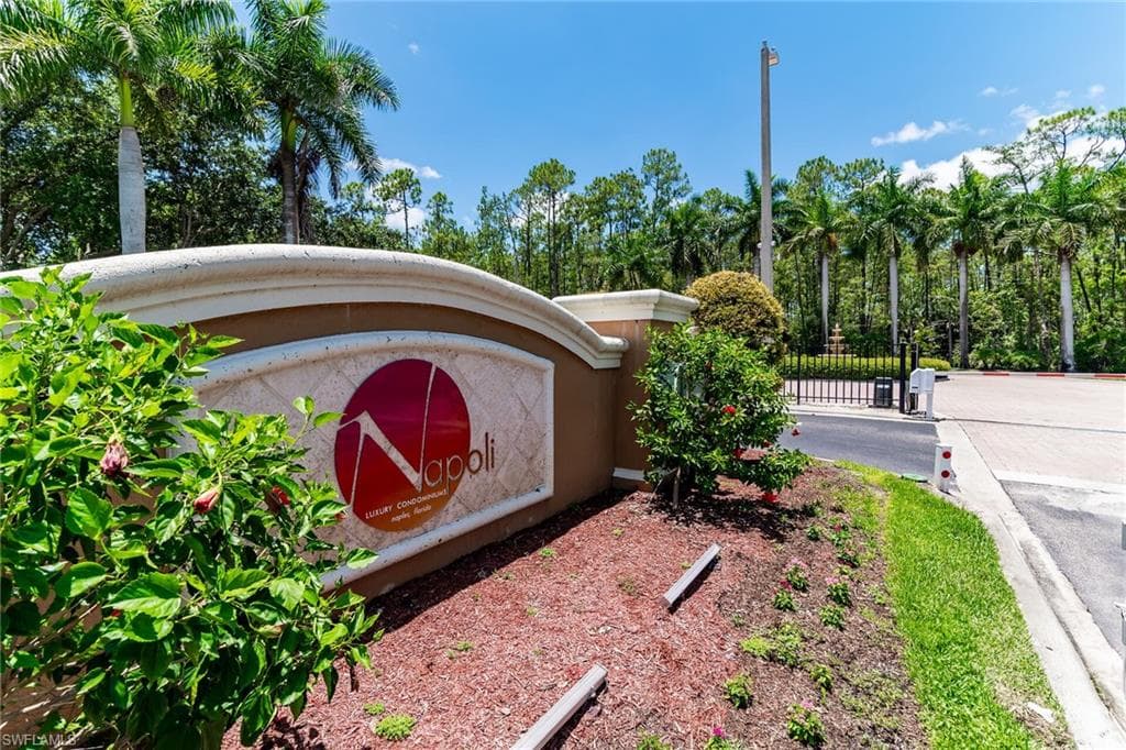1810 Florida Club CIR # 1111, NAPLES FL 34112-23