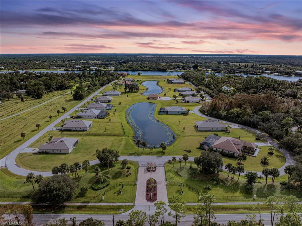 17109 Serengeti CIR, ALVA FL 33920-9