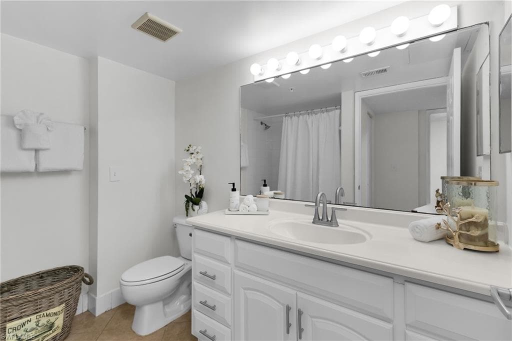 1810 Florida Club CIR # 1111, NAPLES FL 34112-16