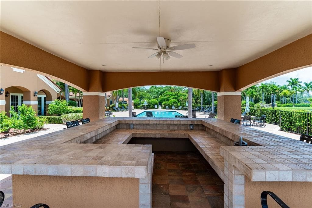 1810 Florida Club CIR # 1111, NAPLES FL 34112-32