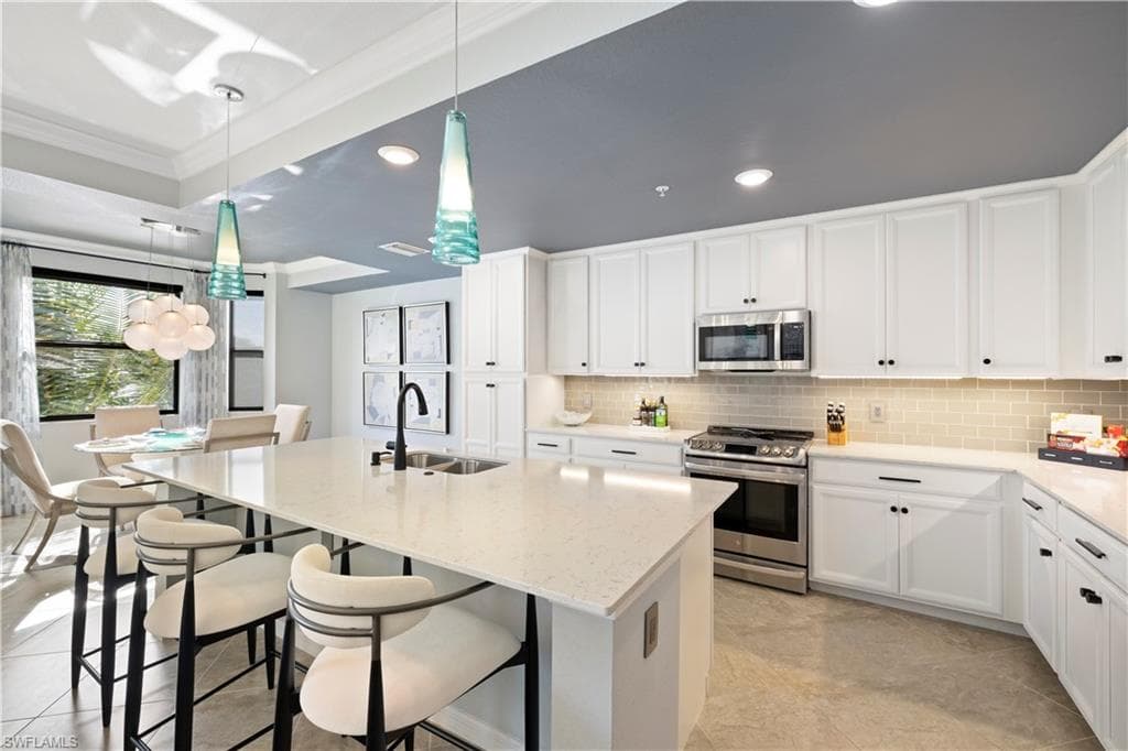 9572 Trevi CT # 5033, NAPLES FL 34113-5