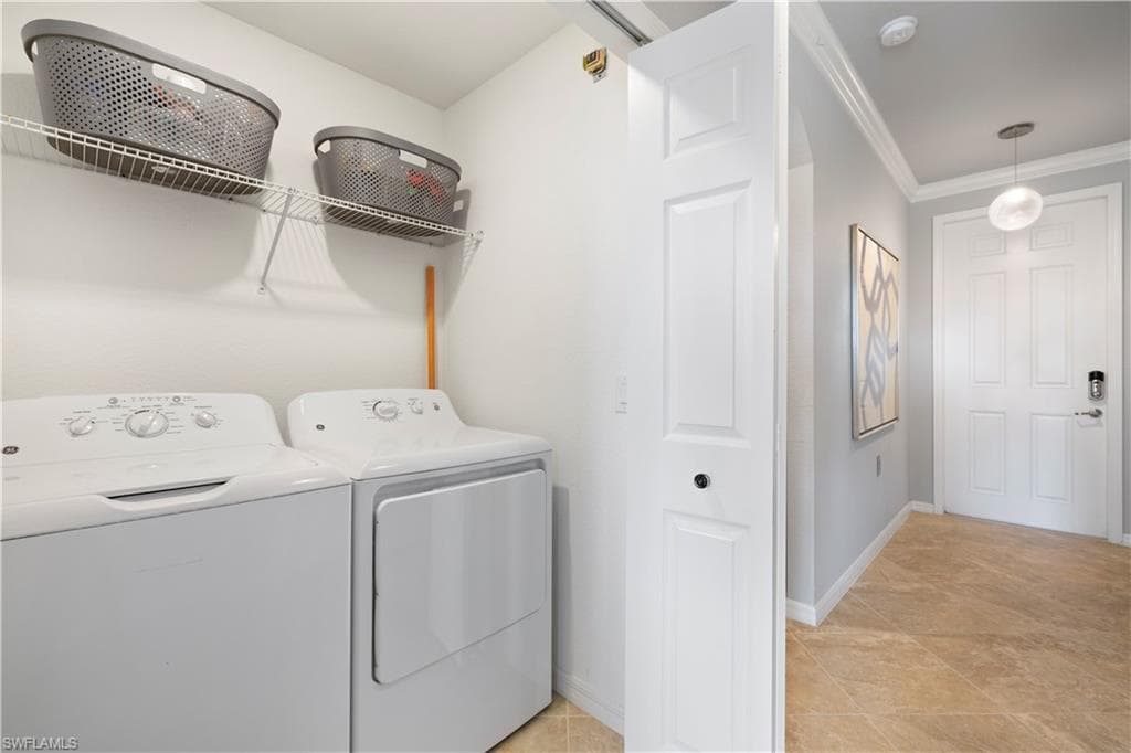 9572 Trevi CT # 5033, NAPLES FL 34113-15