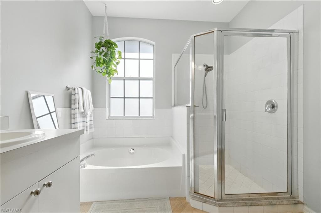 23246 Marsh Landing BLVD, ESTERO FL 33928-25