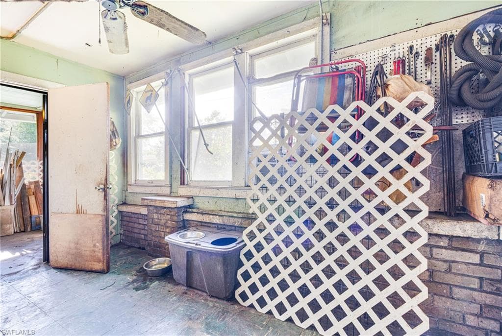 62 Prospect AVE, FORT MYERS FL 33905-36