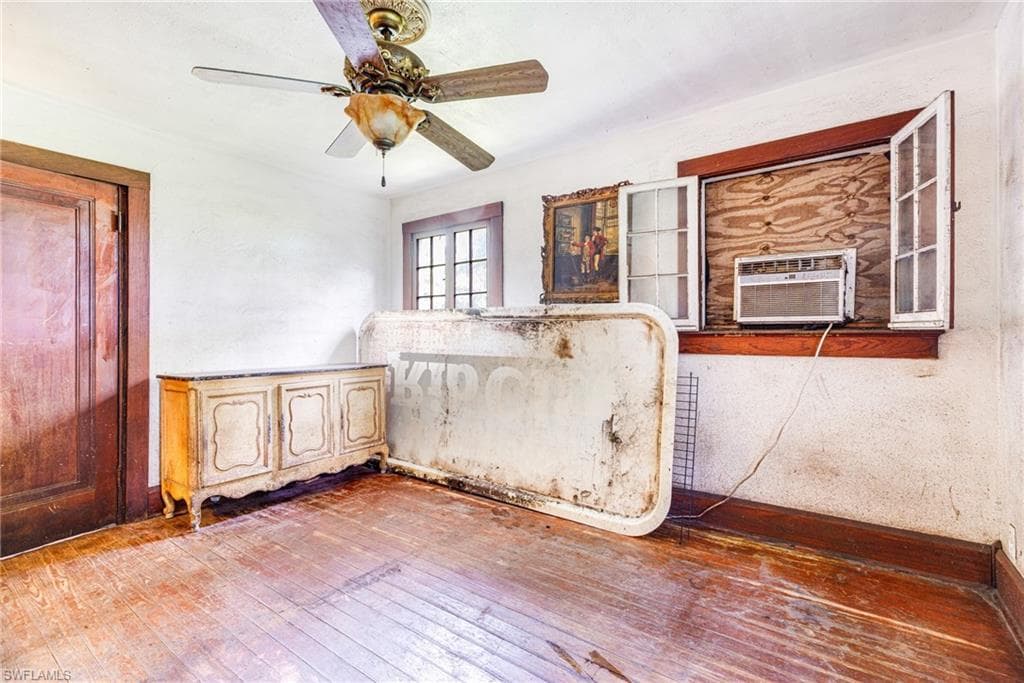 62 Prospect AVE, FORT MYERS FL 33905-24