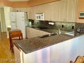 4251 Gulf Shore BLVD N # 14C, NAPLES FL 34103-5