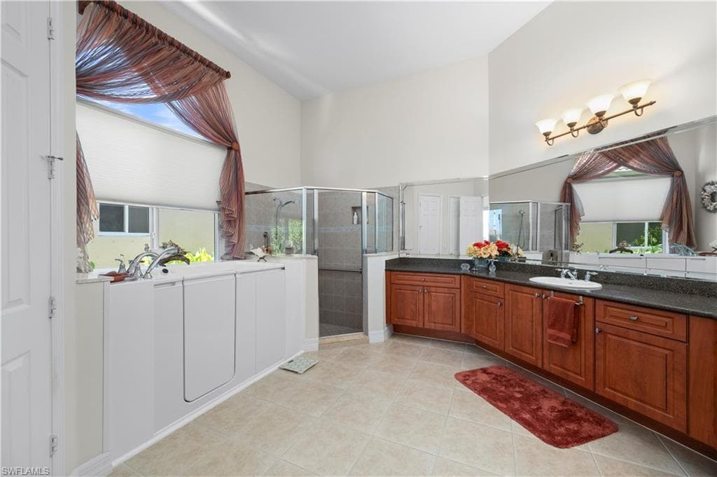 9009 Paseo De Valencia ST, FORT MYERS FL 33908-18