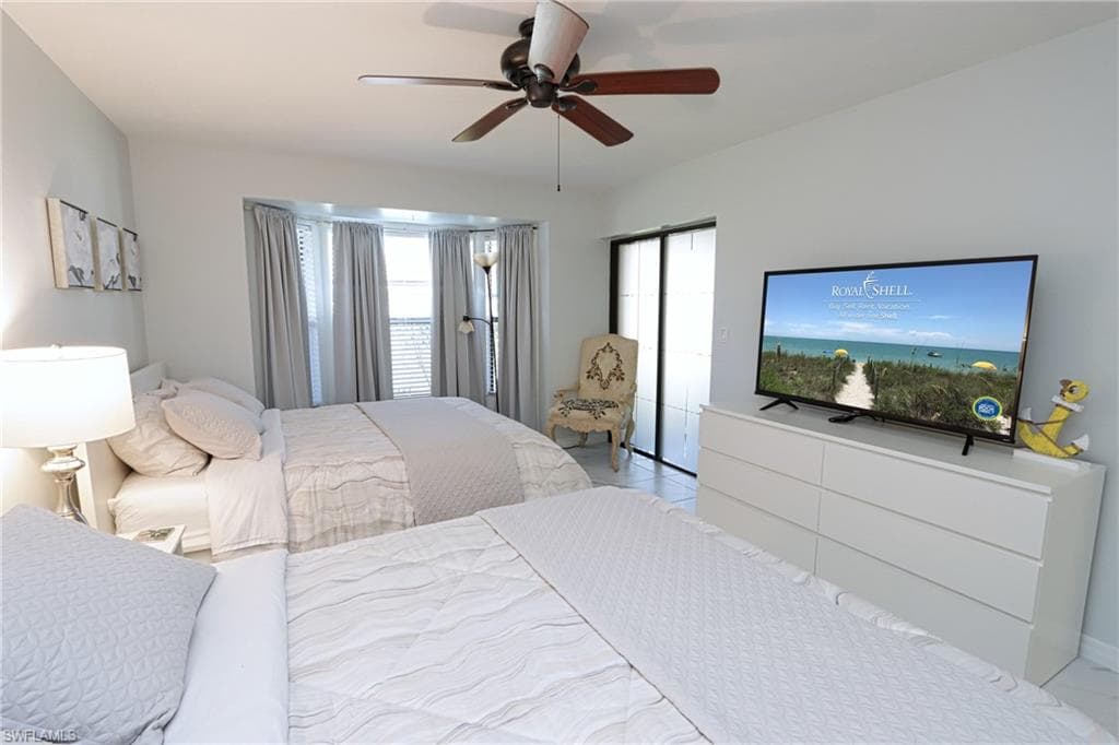 10805 Queen Anne LN # 203, NAPLES FL 34109-11