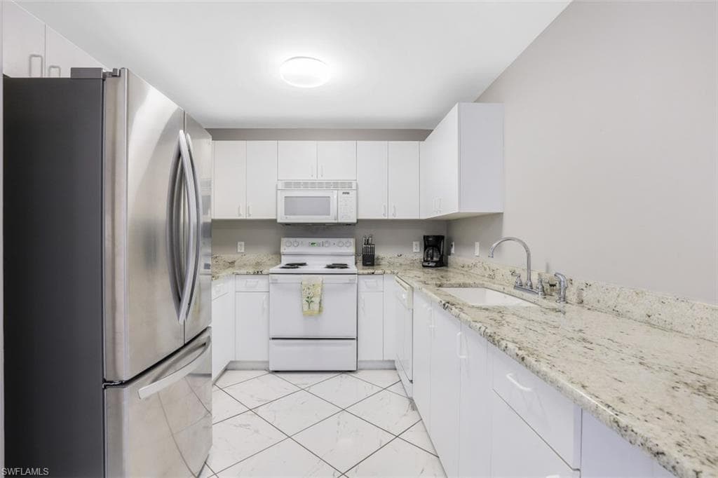 519 Roma CT 3-305-6
