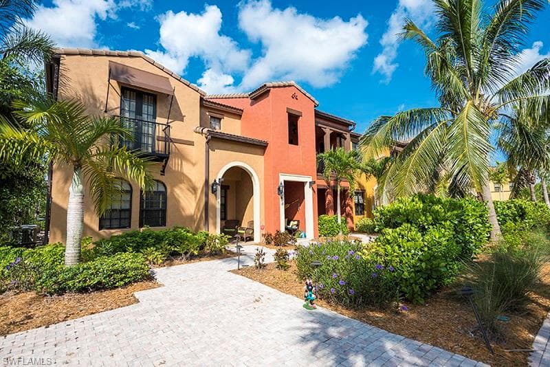 9040 Alturas ST # 5, NAPLES FL 34113-1