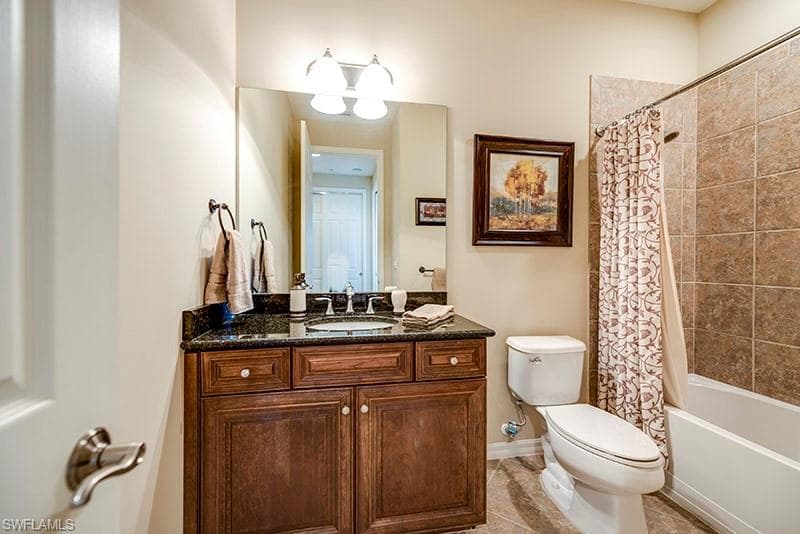 9040 Alturas ST # 5, NAPLES FL 34113-20