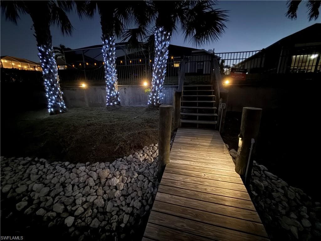 9346 Palm Island CIR, NORTH FORT MYERS FL 33903-45