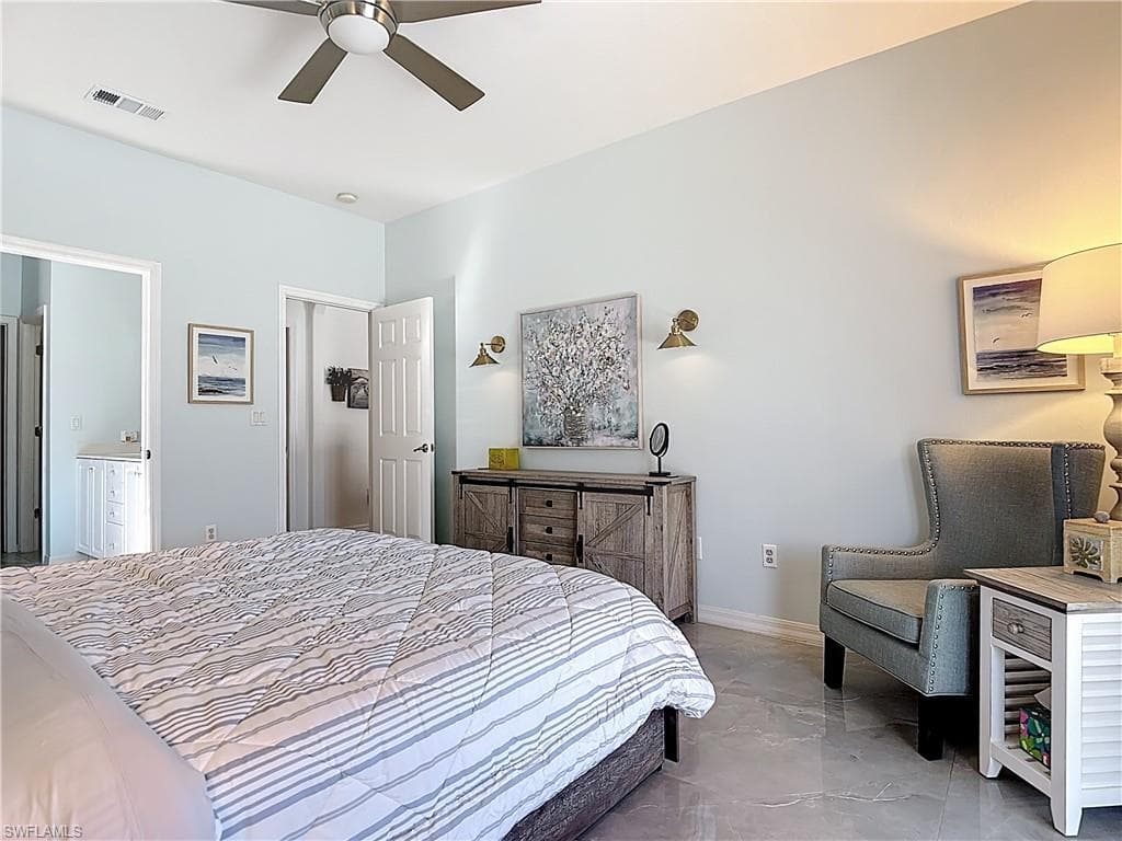 9346 Palm Island CIR, NORTH FORT MYERS FL 33903-23