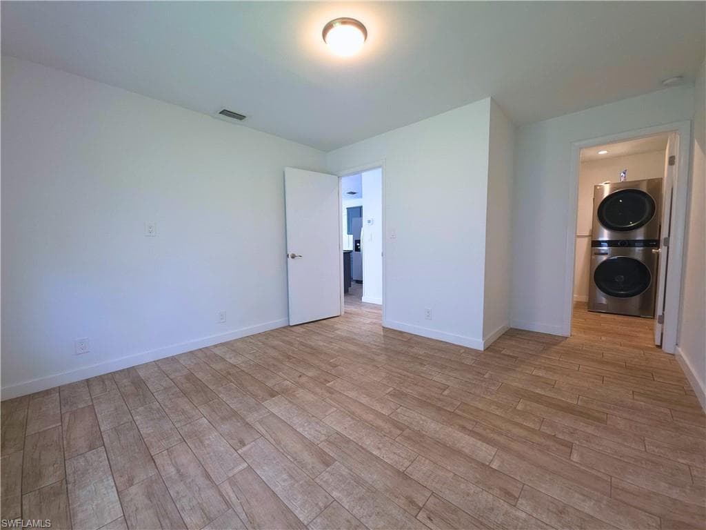 1915 Llewellyn DR, FORT MYERS FL 33901-11