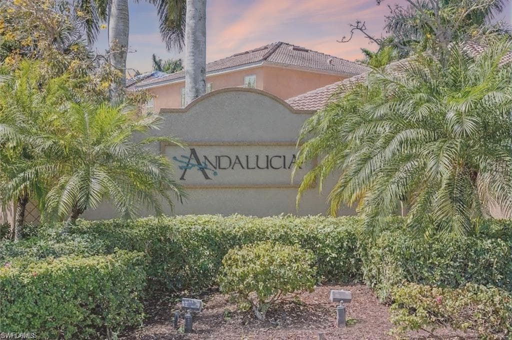 1465 Serrano CIR, NAPLES FL 34105-31