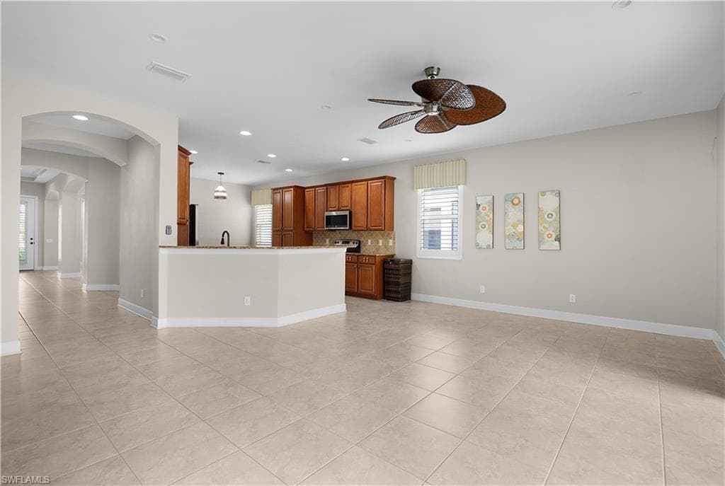 1465 Serrano CIR, NAPLES FL 34105-19