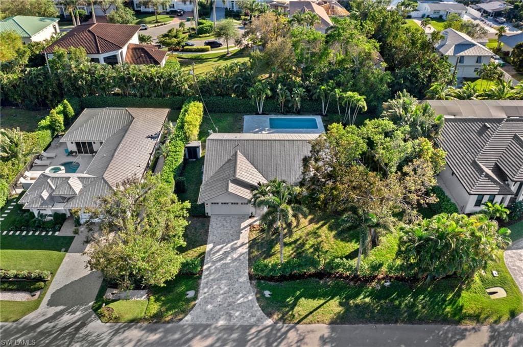 1200 Cypress Woods DR, NAPLES FL 34103-1