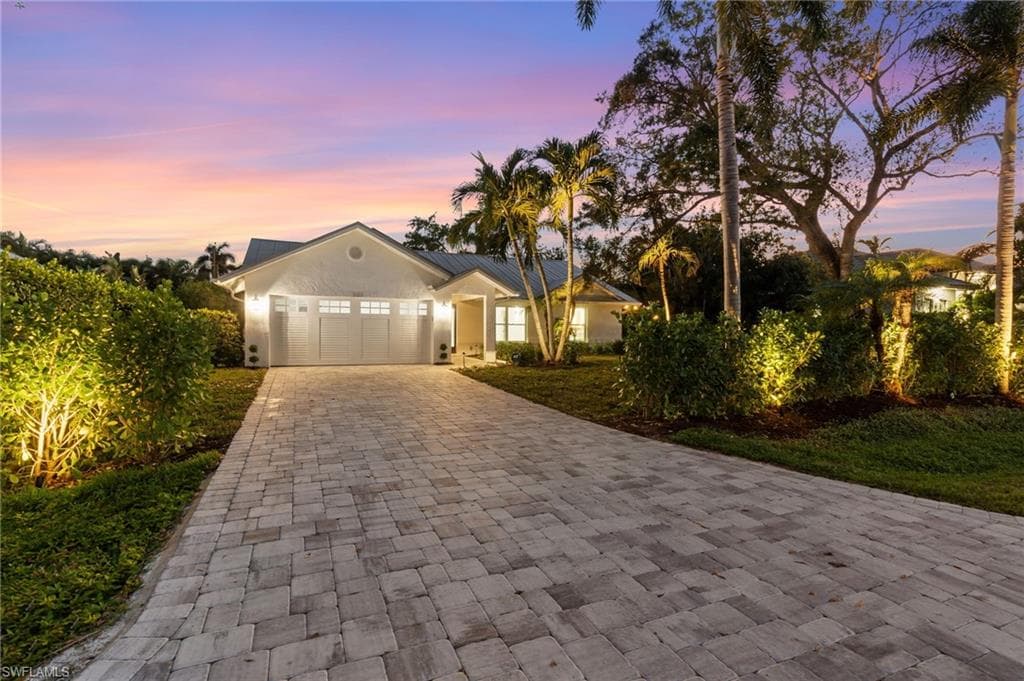1200 Cypress Woods DR, NAPLES FL 34103-36