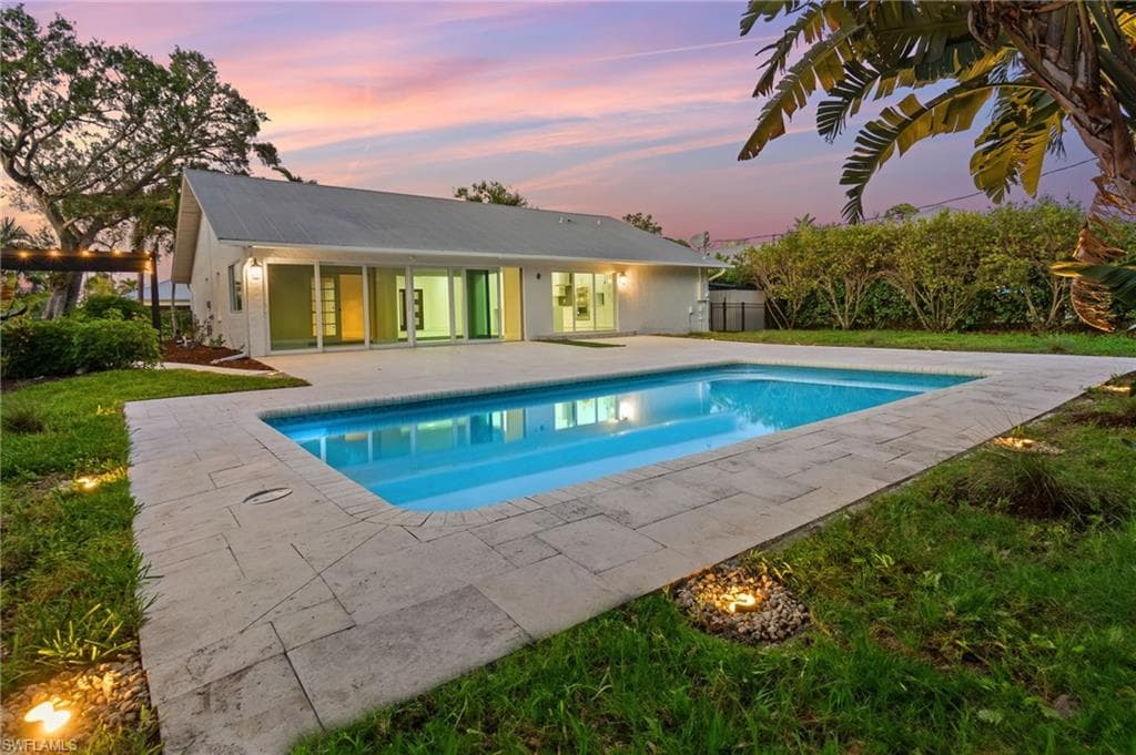 1200 Cypress Woods DR, NAPLES FL 34103-38