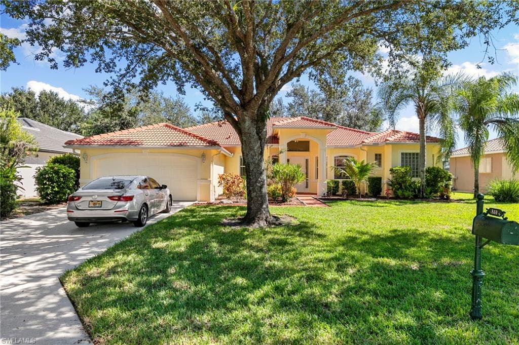 860 Grand Rapids BLVD, NAPLES FL 34120-36