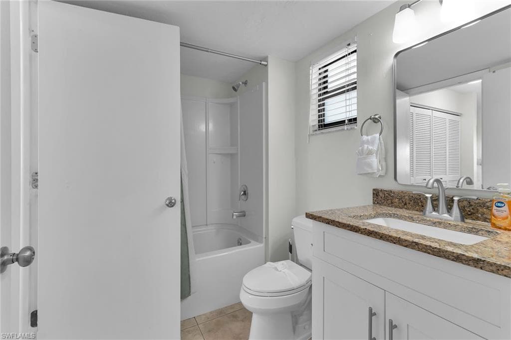 1012 Anglers CV # D303, MARCO ISLAND FL 34145-12