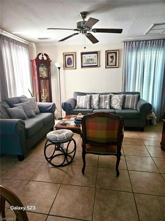 199 Leawood CIR, NAPLES FL 34104-8