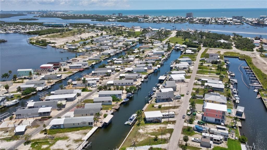 856 Oak ST, FORT MYERS BEACH FL 33931-9