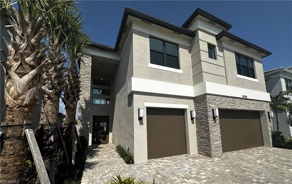 20293 Fair Oak LN, ESTERO FL 33928-1