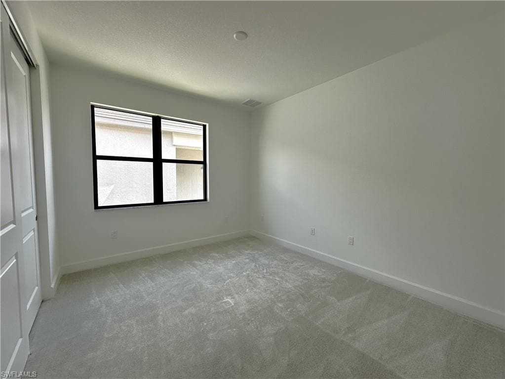 20293 Fair Oak LN, ESTERO FL 33928-25