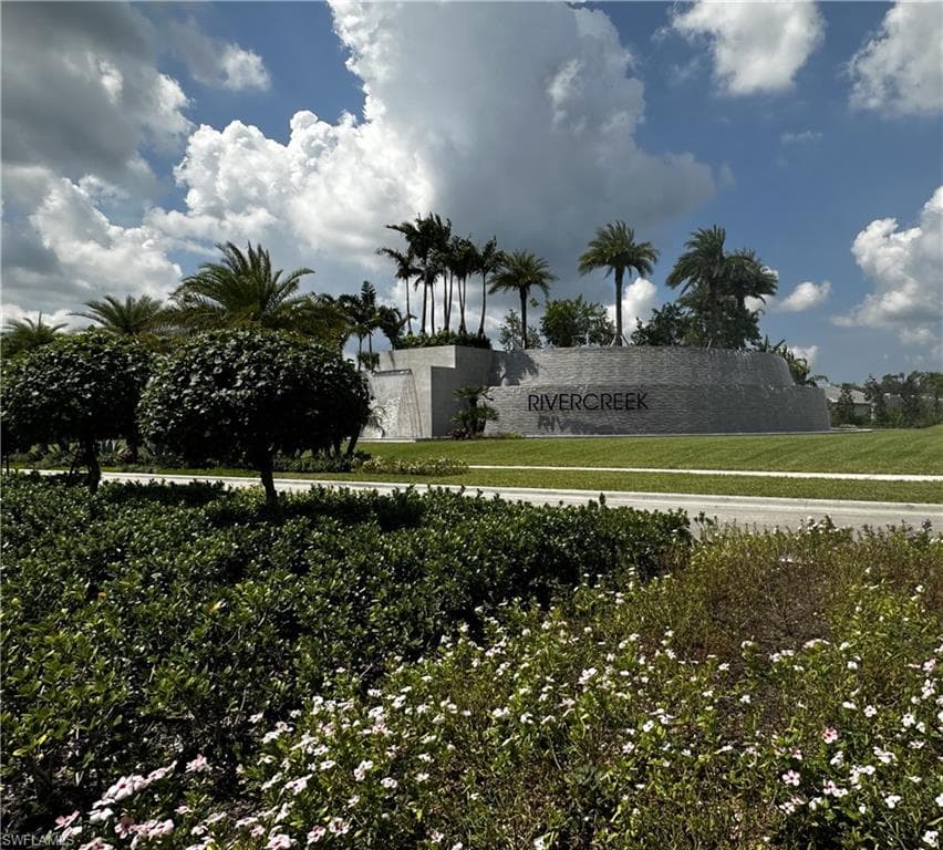 20293 Fair Oak LN, ESTERO FL 33928-34