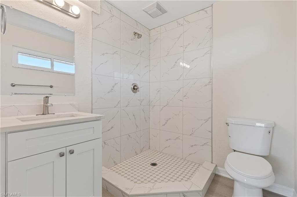 9297 Kincaid CT, SANIBEL FL 33957-25