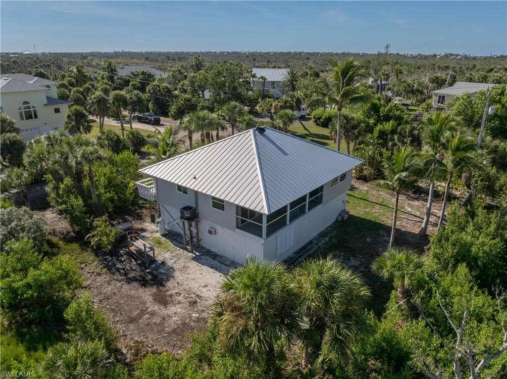 9297 Kincaid CT, SANIBEL FL 33957-8