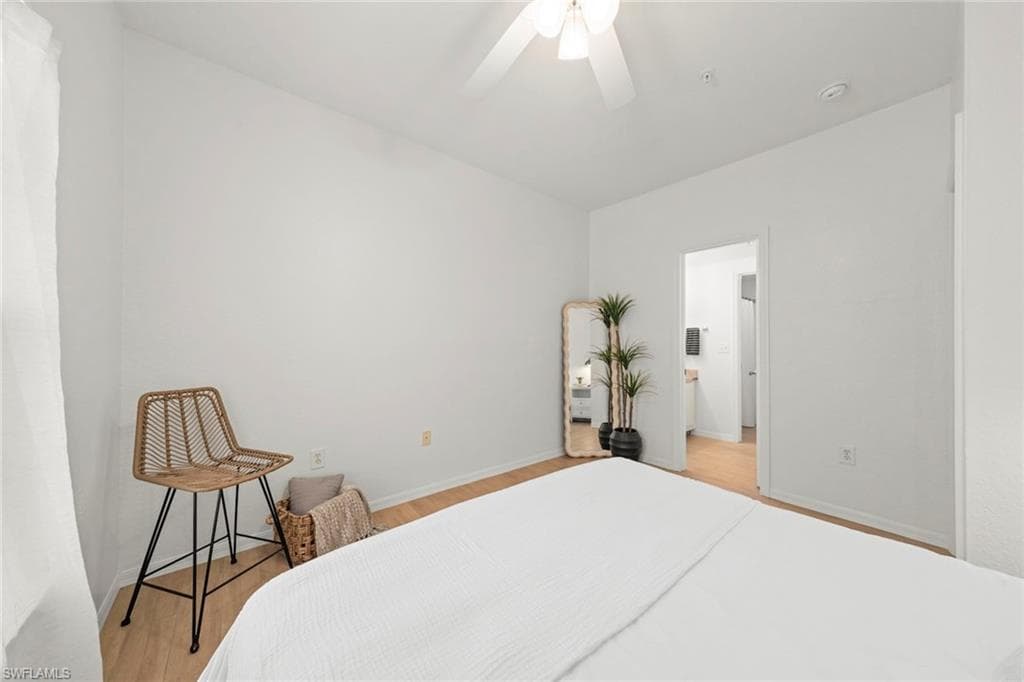 23500 Walden Center DR # 206, ESTERO FL 34134-25