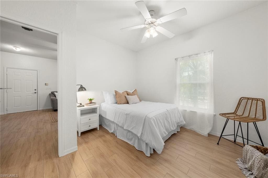 23500 Walden Center DR # 206, ESTERO FL 34134-21