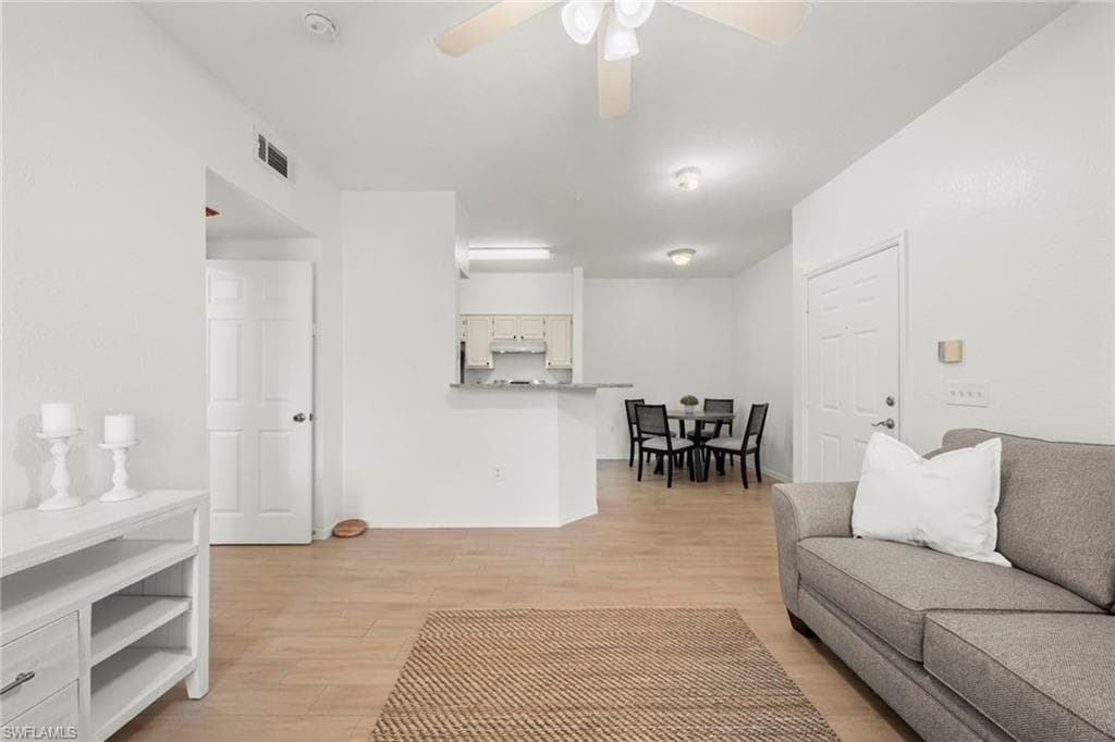 23500 Walden Center DR # 206, ESTERO FL 34134-10