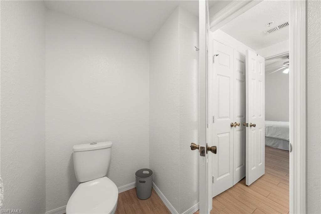 23500 Walden Center DR # 206, ESTERO FL 34134-24