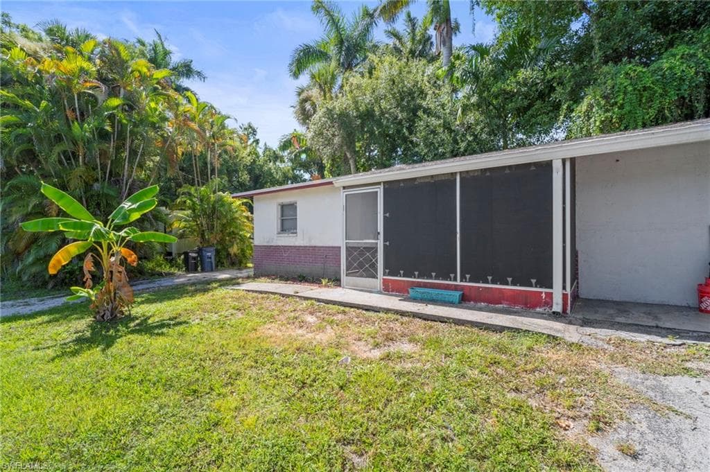 75 cypress ST, NORTH FORT MYERS FL 33903-1