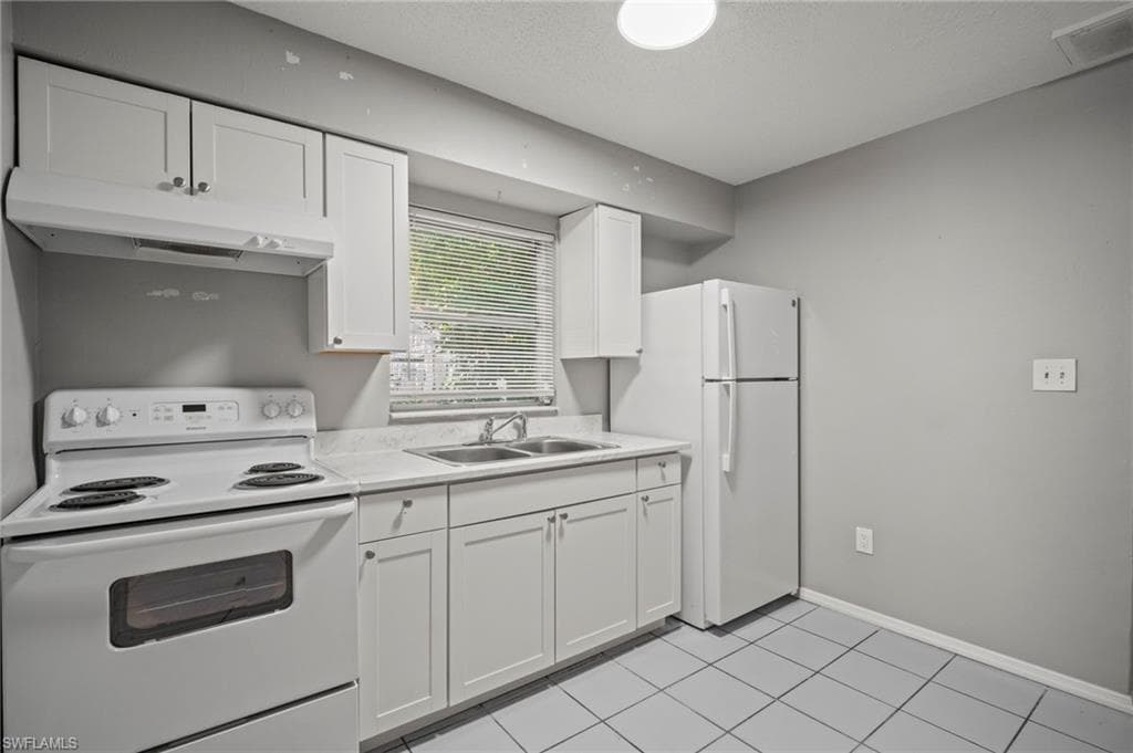 75 cypress ST, NORTH FORT MYERS FL 33903-6