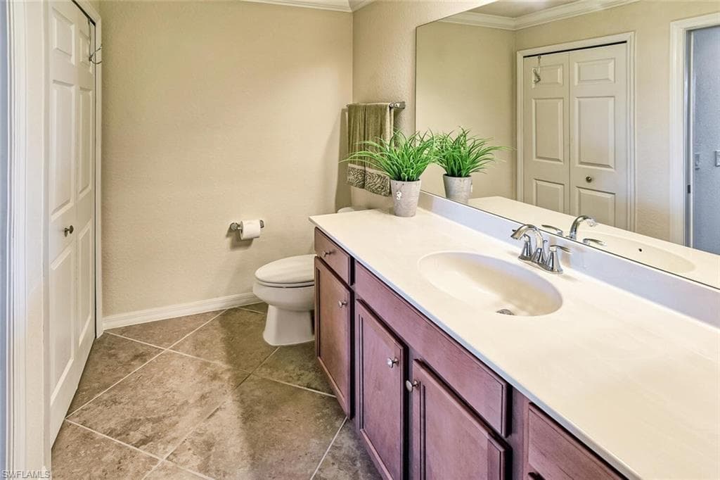 9719 Acqua CT # 228, NAPLES FL 34113-12