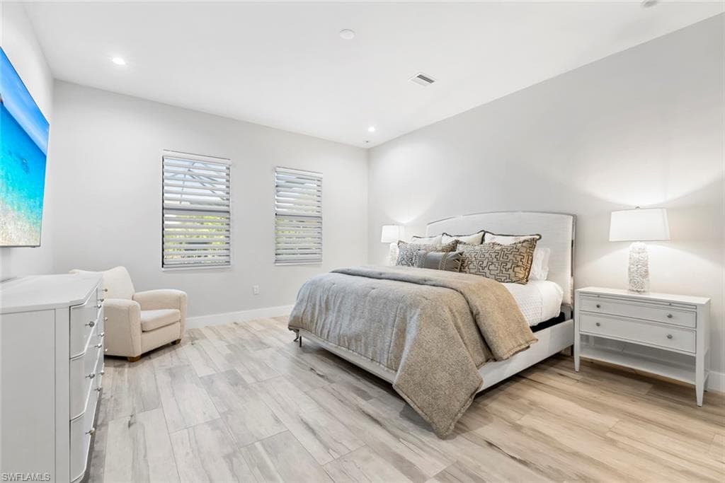 9974 Winterview DR, NAPLES FL 34109-29